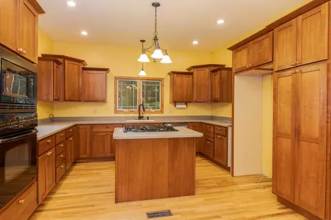 Kitchen - 316 E Cleveland St, Cullom, IL 60929 photo 2 of 5