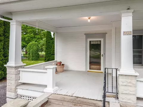 Exterior - 316 E Cleveland St, Cullom, IL 60929 photo 2 of 13