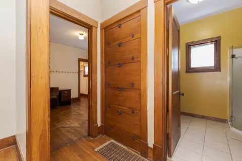 Entry Way - 316 E Cleveland St, Cullom, IL 60929 photo 2 of 6