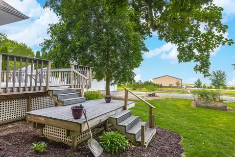 Exterior - 316 E Cleveland St, Cullom, IL 60929 photo 11 of 13