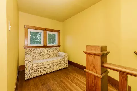 Entry Way - 316 E Cleveland St, Cullom, IL 60929 photo 5 of 6