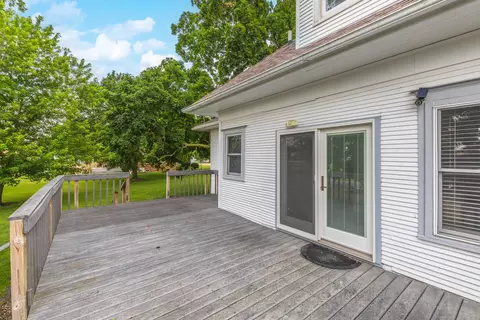 Exterior - 316 E Cleveland St, Cullom, IL 60929 photo 6 of 13