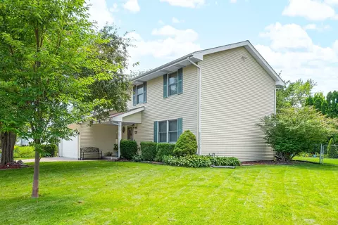 Exterior - 109 Cornell Dr, Normal, IL 61761 photo 4 of 7
