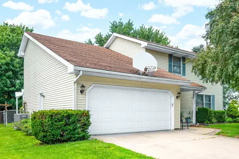 Exterior - 109 Cornell Dr, Normal, IL 61761 photo 3 of 7