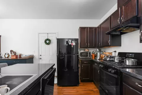 Kitchen - 3633 Hyde Park Ct, Elgin, IL 60124 photo 3 of 3