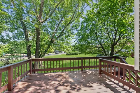 Exterior - 363 Cedar Tree Ct #363, Hoffman Estates, IL 60169 photo 2 of 5
