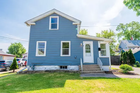 110 N Seminary Ave, Woodstock, IL 60098