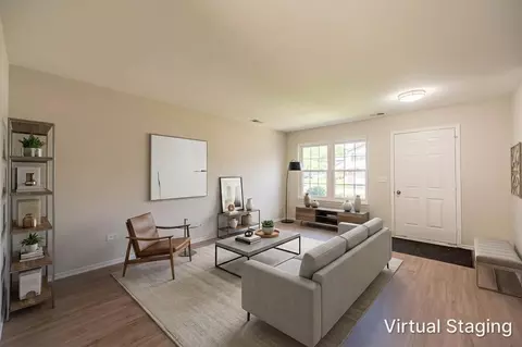Living - 44 Willow Cir, Cary, IL 60013 photo 1 of 2