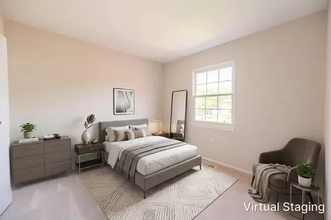 Bedroom - 44 Willow Cir, Cary, IL 60013 photo 3 of 3
