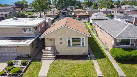 View/Area - 1651 E 91st St, Chicago, IL 60617 photo 1 of 1