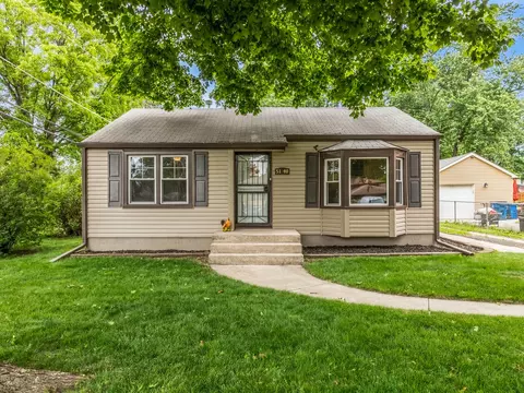 5140 W 80th Pl, Burbank, IL 60459