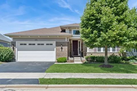 2807 Edgebrook Ct, Naperville, IL 60564