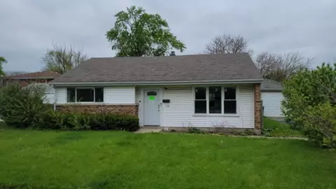 62 Sauk Trl, Park Forest, IL 60466