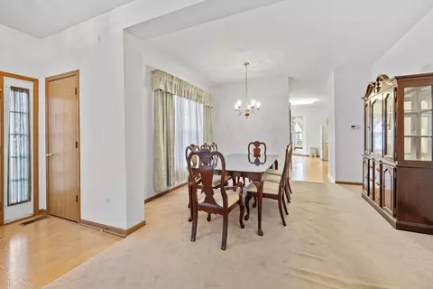 Dining - 13761 S Redbud Dr, Plainfield, IL 60544 photo 1 of 2