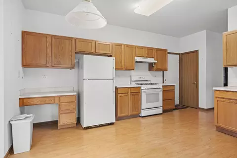 Kitchen - 13761 S Redbud Dr, Plainfield, IL 60544 photo 3 of 4
