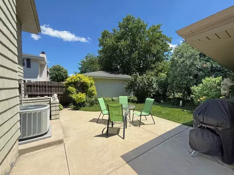 Exterior - 1406 Taft Ave, Wheaton, IL 60189 photo 5 of 6