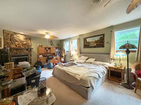 Bedroom - 1406 Taft Ave, Wheaton, IL 60189 photo 1 of 6