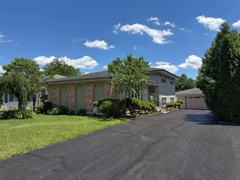 Exterior - 1406 Taft Ave, Wheaton, IL 60189 photo 6 of 6