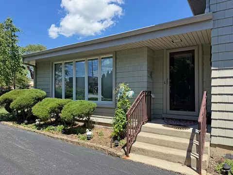 Exterior - 1406 Taft Ave, Wheaton, IL 60189 photo 2 of 6