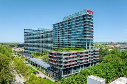 9655 Woods Dr #1006, Skokie, IL 60077