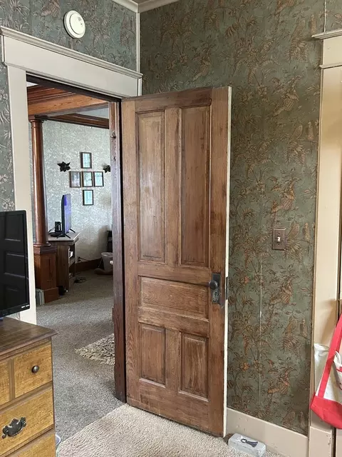 Entry Way - 108 S Gray St, Sidell, IL 61876 photo 5 of 16
