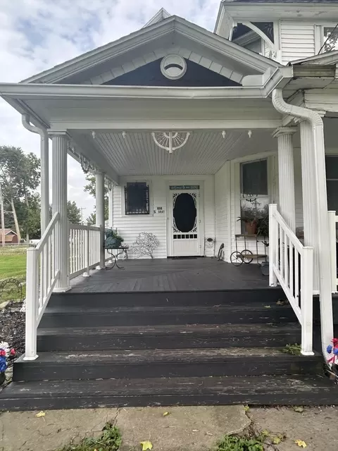 Exterior - 108 S Gray St, Sidell, IL 61876 photo 3 of 12