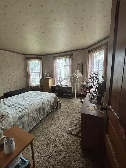 Bedroom - 108 S Gray St, Sidell, IL 61876 photo 5 of 7