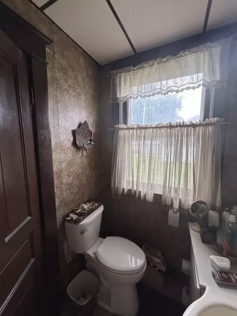 Bath - 108 S Gray St, Sidell, IL 61876 photo 3 of 5