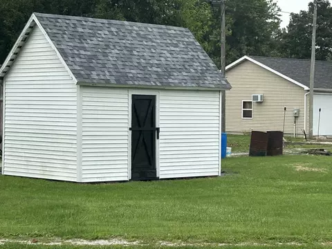 Exterior - 108 S Gray St, Sidell, IL 61876 photo 9 of 12