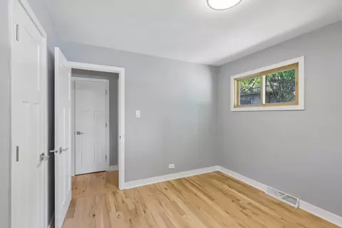 Bedroom - 104 E Division St, Lemont, IL 60439 photo 5 of 6