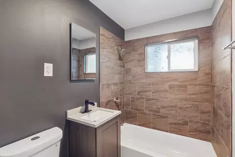 Bath - 104 E Division St, Lemont, IL 60439 photo 2 of 2