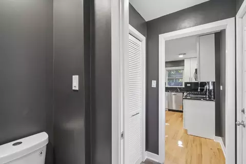 Entry Way - 104 E Division St, Lemont, IL 60439 photo 2 of 3