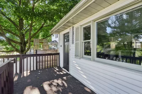 Exterior - 104 E Division St, Lemont, IL 60439 photo 4 of 10