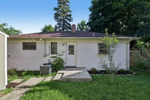 Exterior - 104 E Division St, Lemont, IL 60439 photo 10 of 10