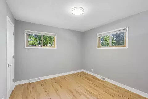 Bedroom - 104 E Division St, Lemont, IL 60439 photo 2 of 6