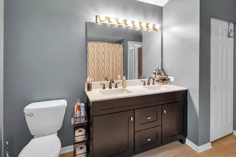 Bath - 1410 Martin Ct, Plainfield, IL 60586 photo 1 of 2