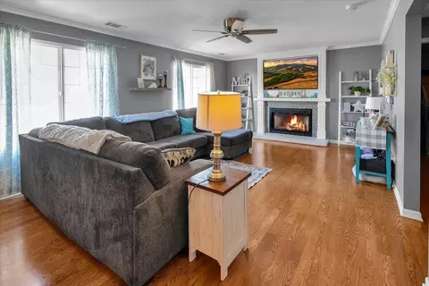 Living - 1410 Martin Ct, Plainfield, IL 60586 photo 3 of 3