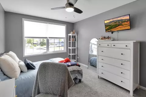 Bedroom - 1410 Martin Ct, Plainfield, IL 60586 photo 5 of 9