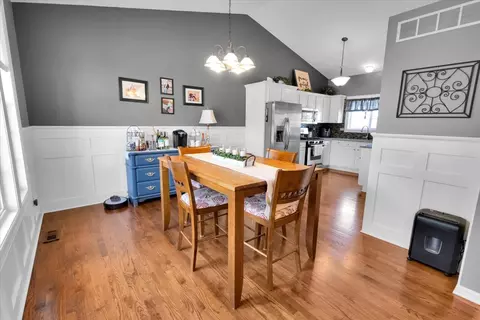 Dining - 1410 Martin Ct, Plainfield, IL 60586 photo 2 of 3