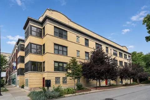 6741 N Sheridan Rd #2S, Chicago, IL 60626