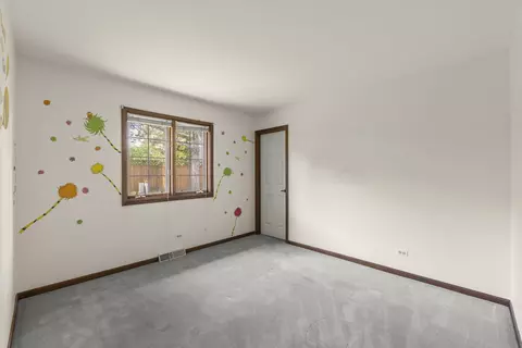 Bedroom - 2717 Rolling Meadows Dr, Naperville, IL 60564 photo 3 of 4