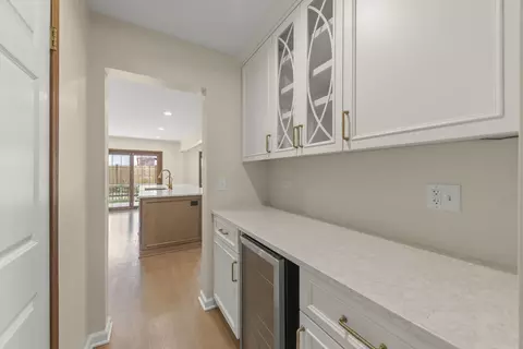 Kitchen - 2717 Rolling Meadows Dr, Naperville, IL 60564 photo 1 of 6