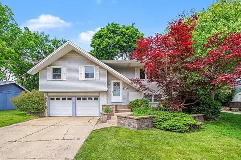 1714 Kingston Ln, Schaumburg, IL 60193