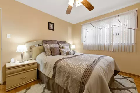 Bedroom - 5836 S Mayfield Ave, Chicago, IL 60638 photo 7 of 9