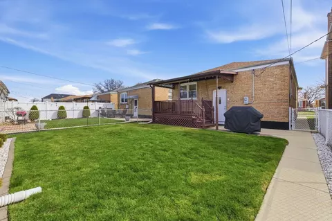 Exterior - 5836 S Mayfield Ave, Chicago, IL 60638 photo 5 of 5