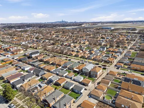 View/Area - 5836 S Mayfield Ave, Chicago, IL 60638 photo 2 of 2