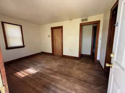 Living - 19 W 36th Pl, Steger, IL 60475 photo 4 of 4