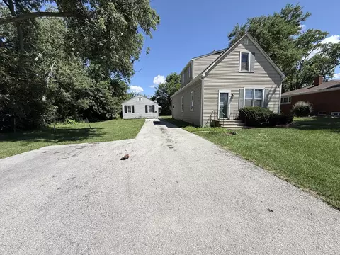 19 W 36th Pl, Steger, IL 60475