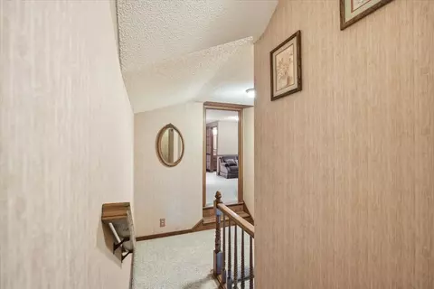 Entry Way - 2 Breckenridge Dr, Bloomington, IL 61701 photo 15 of 15