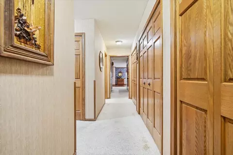 Entry Way - 2 Breckenridge Dr, Bloomington, IL 61701 photo 6 of 15